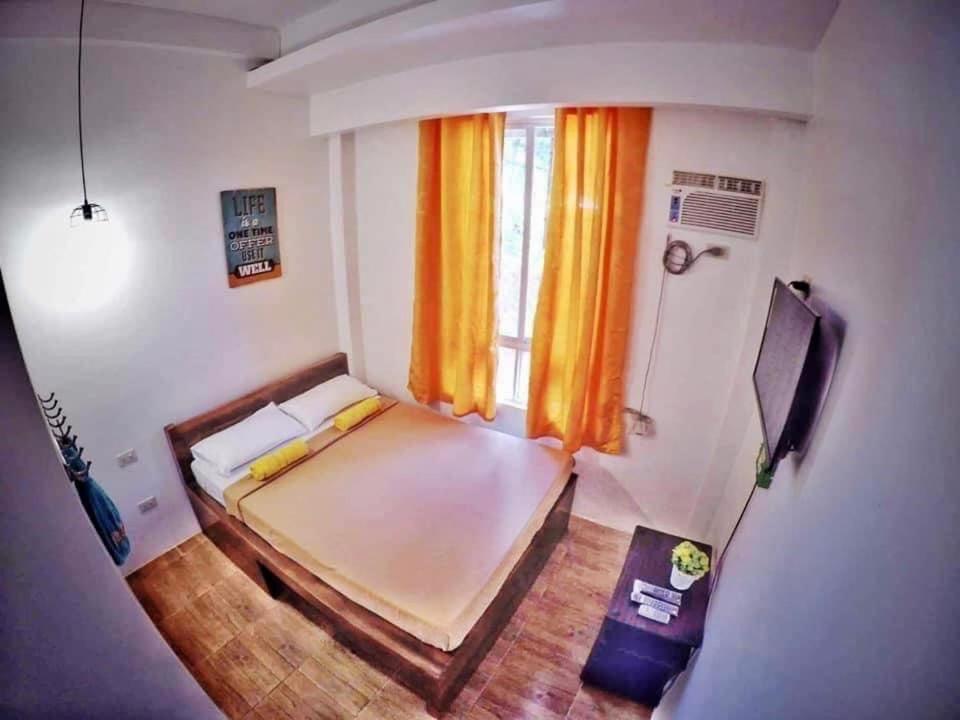 Frachette'S Bed & Breakfast Puerto Princesa Exterior photo